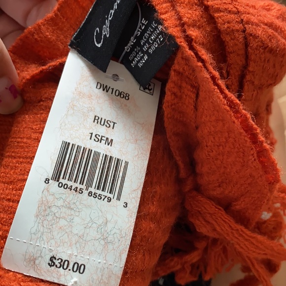 Cejon Women’s Rust Scarf - Picture 3 of 4